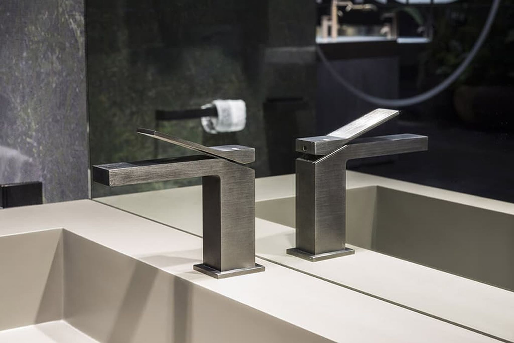 Gessi Rettangolo Bateria Umywalkowa jednoUchwytowa Gessi Armatura łazienkowa - lazienkarium.pl Gessi Rettangolo K – armatura łazienkowa jako dzieło sztuki