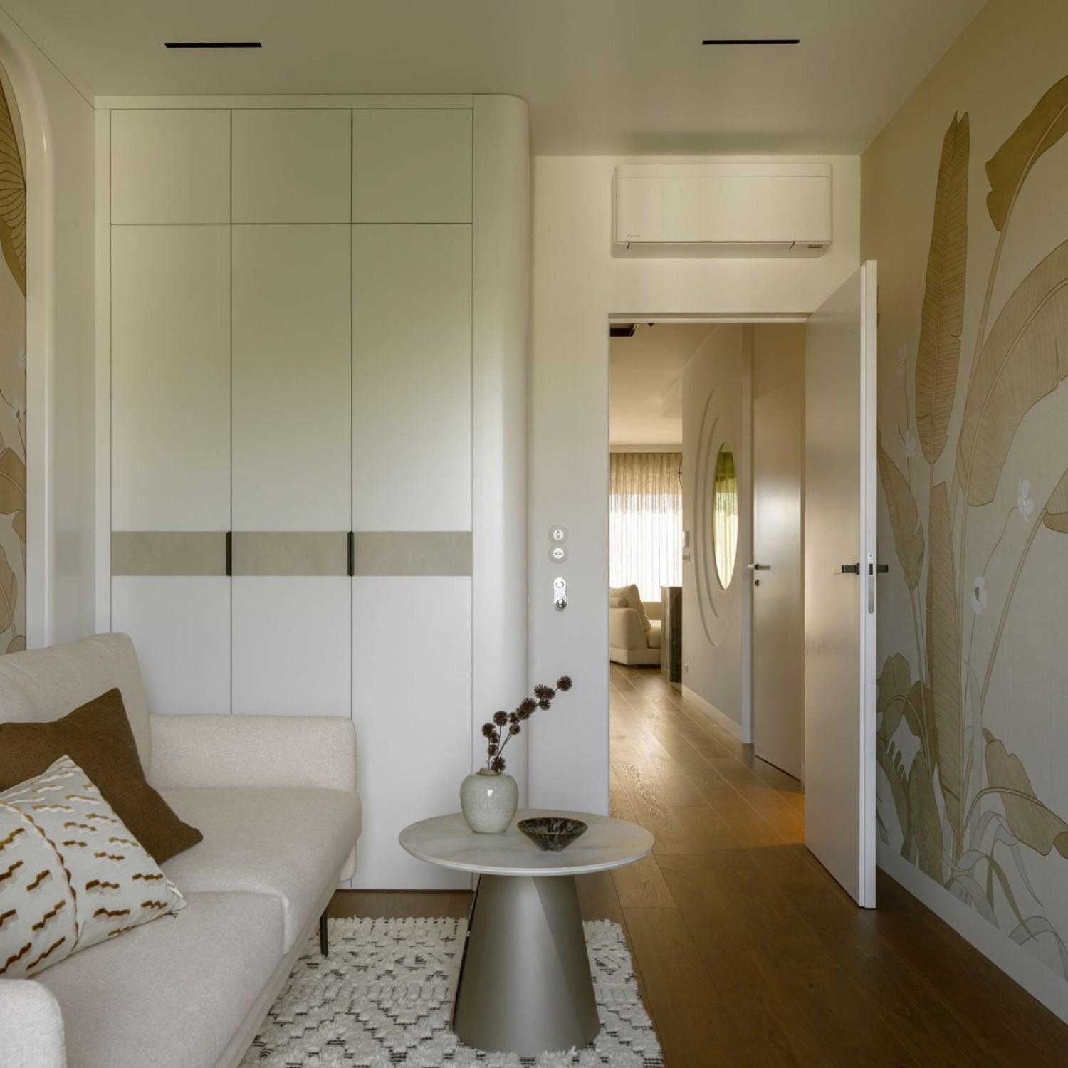 Warszawski apartament quiet luxury