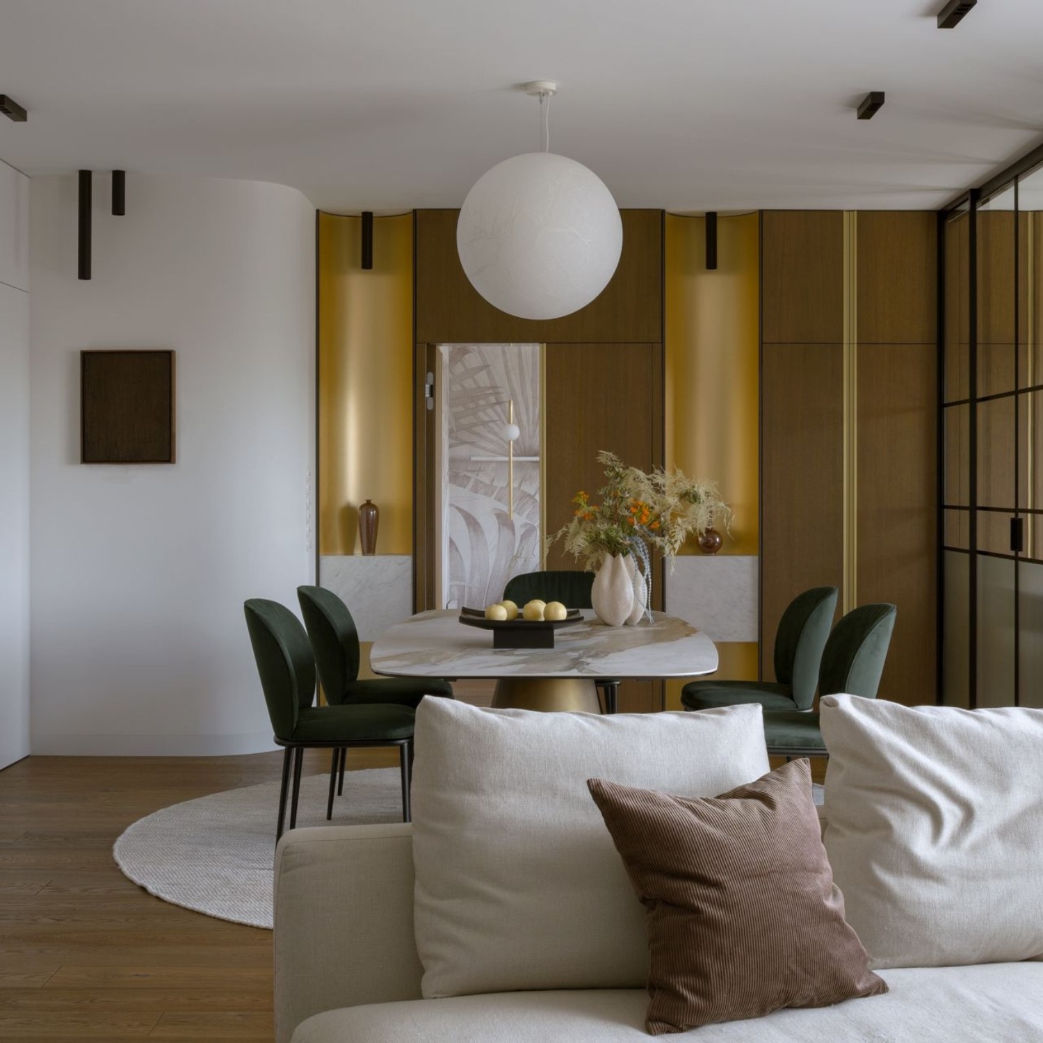 Warszawski apartament quiet luxury