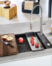 Jak zaprojektować małą kuchnię do 8 m2? Praktyczne wskazówki architekta wnętrz