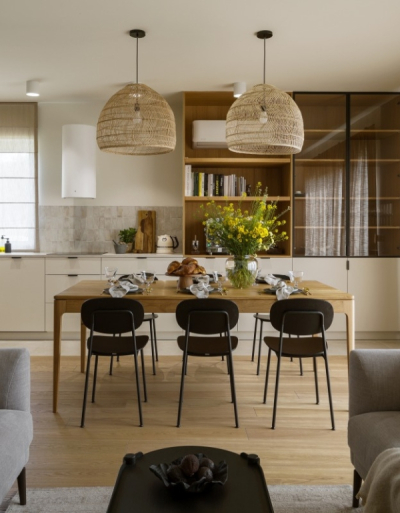 167-metrowy dom w Dawidach Bankowych pod Warszawą. Inspirujące wnętrza bez zbędnych dekoracji